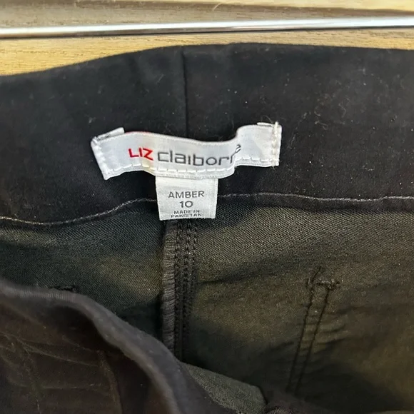 Liz Claiborne Classic Black Women's Shorts - Picture 4 of 5